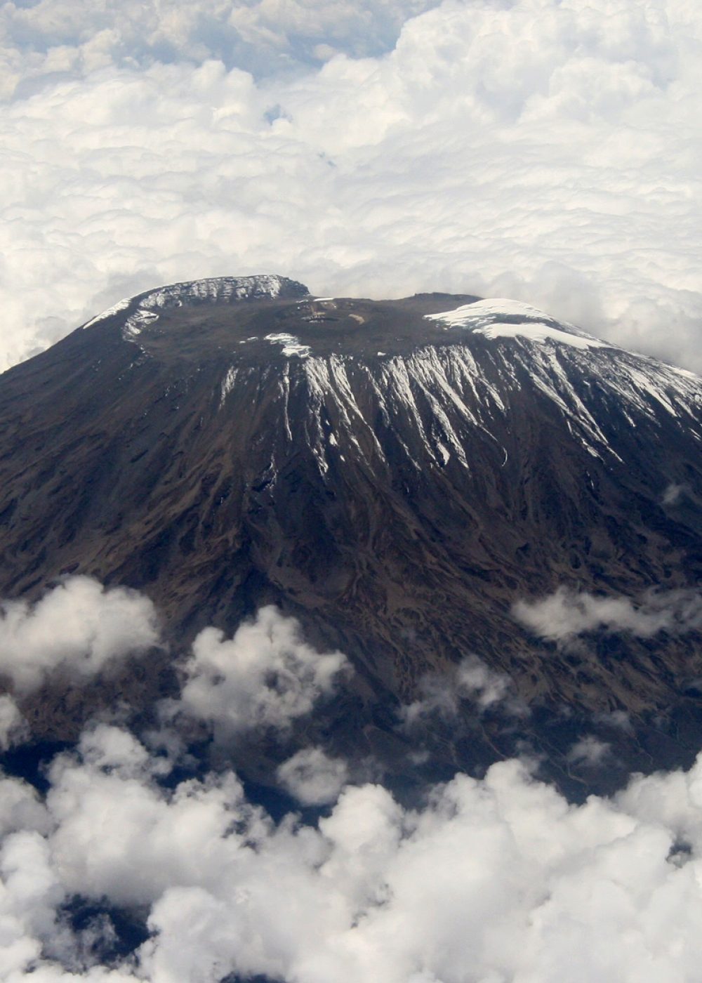 Mount_Kilimanjaro_Dec_2009_edit1