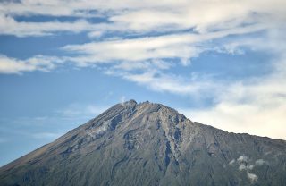 mount-meru